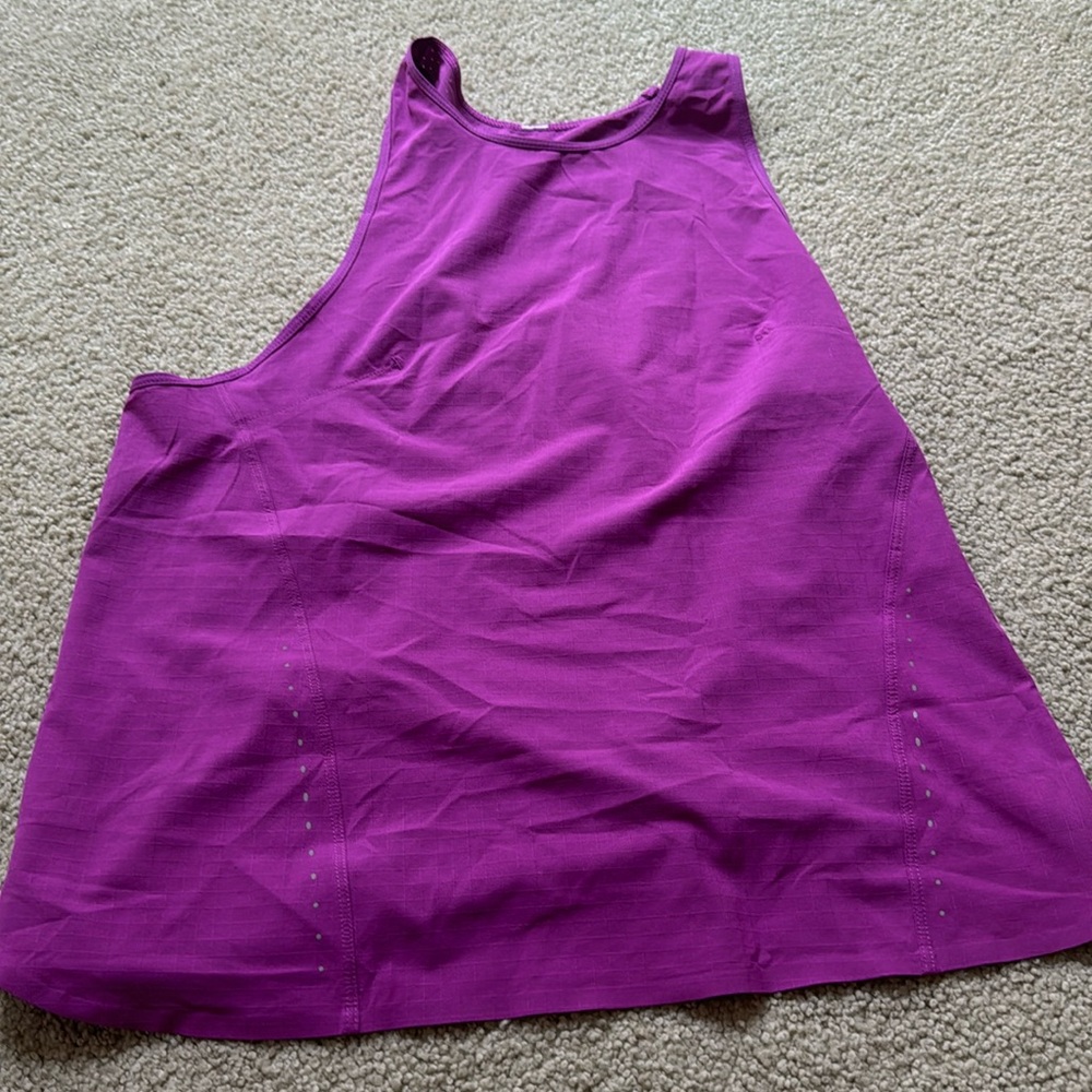 Lululemon top